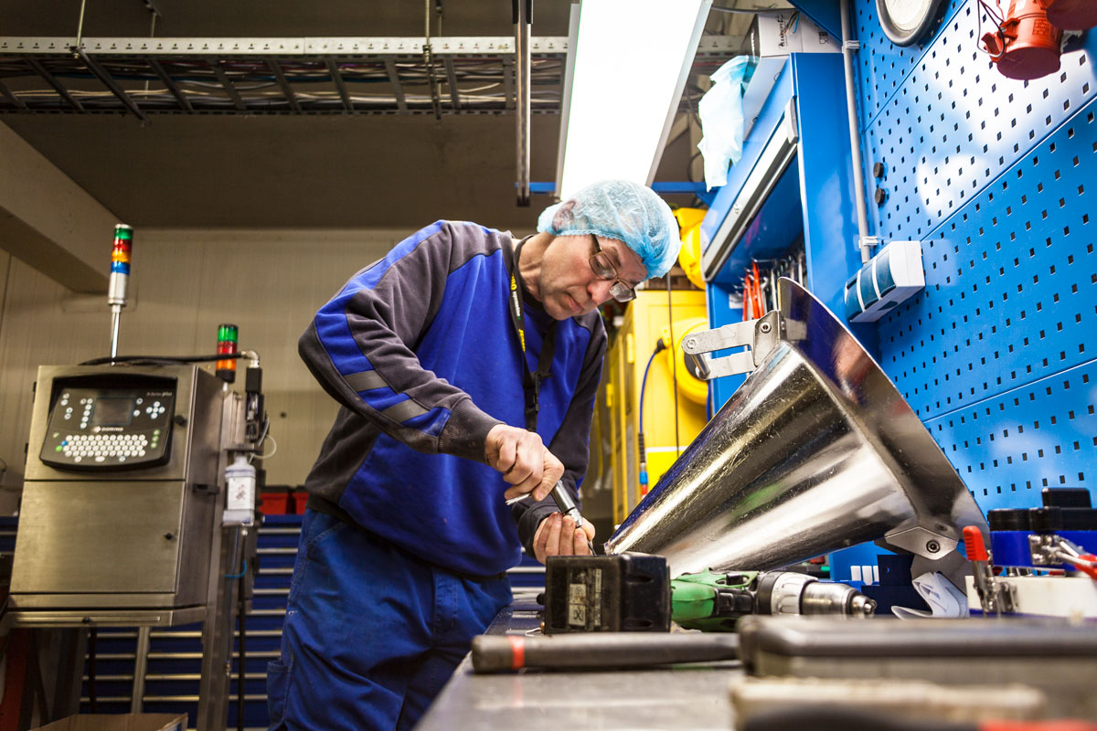Afbeelding Schipper Technisch Serviceburo Op bezoek bij Qizini in Losser